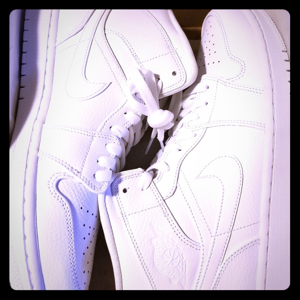 Air Jordan 1 Mid